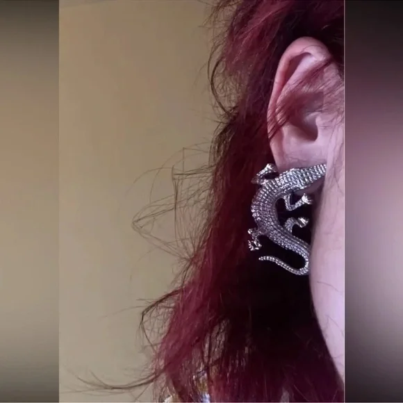 Alligator Silver Textured Statement Earrings - Picture 4 of 5